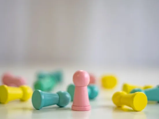 Áras 2025 - winners, losers, buses, and a prediction